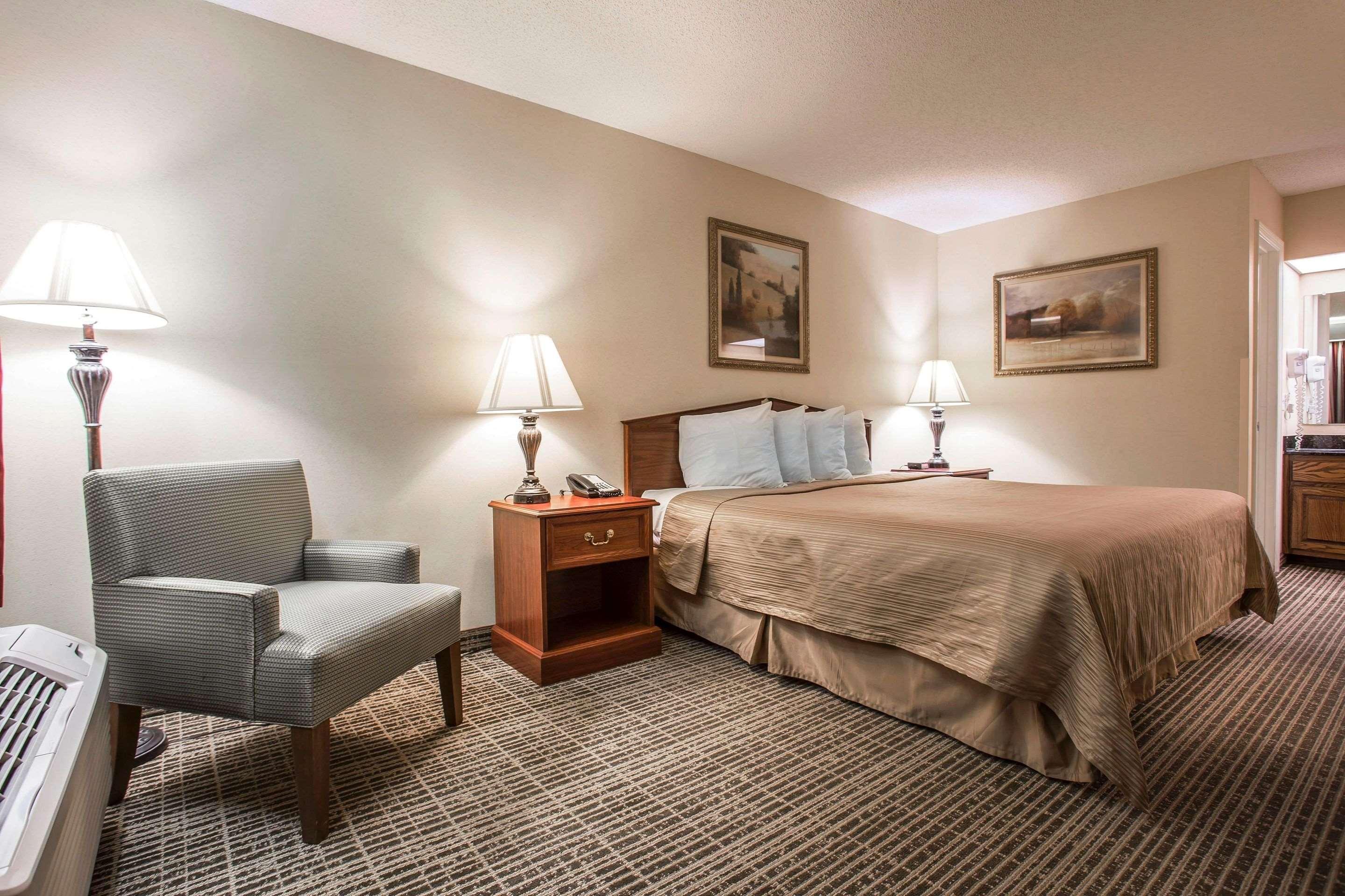 Quality Inn Waynesboro Exterior photo